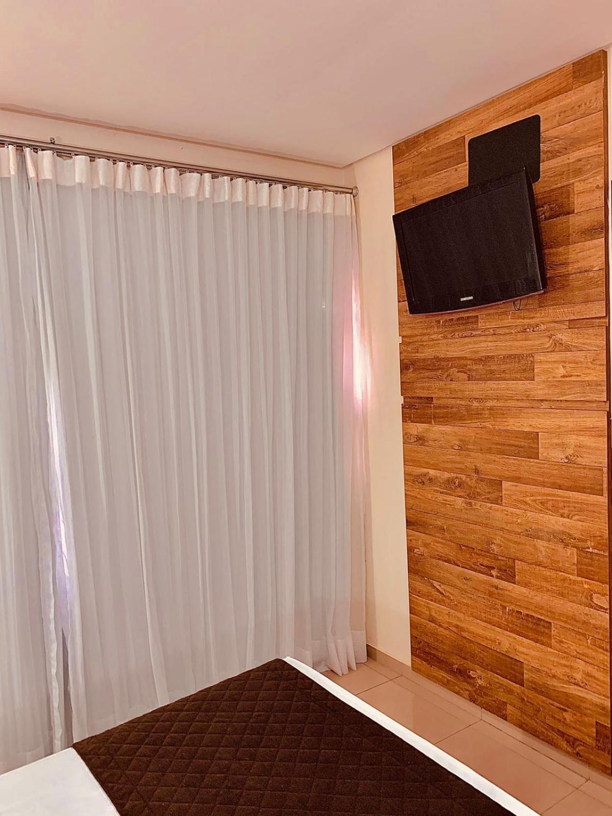 Victoria Plaza Hotel パルマス エクステリア 写真